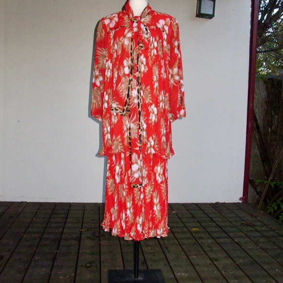 Diane Freis 2pc Skirt Top Georgette Dress w Scarf 8 10 12 Flower Leopard Pleats - Picture 2 of 14
